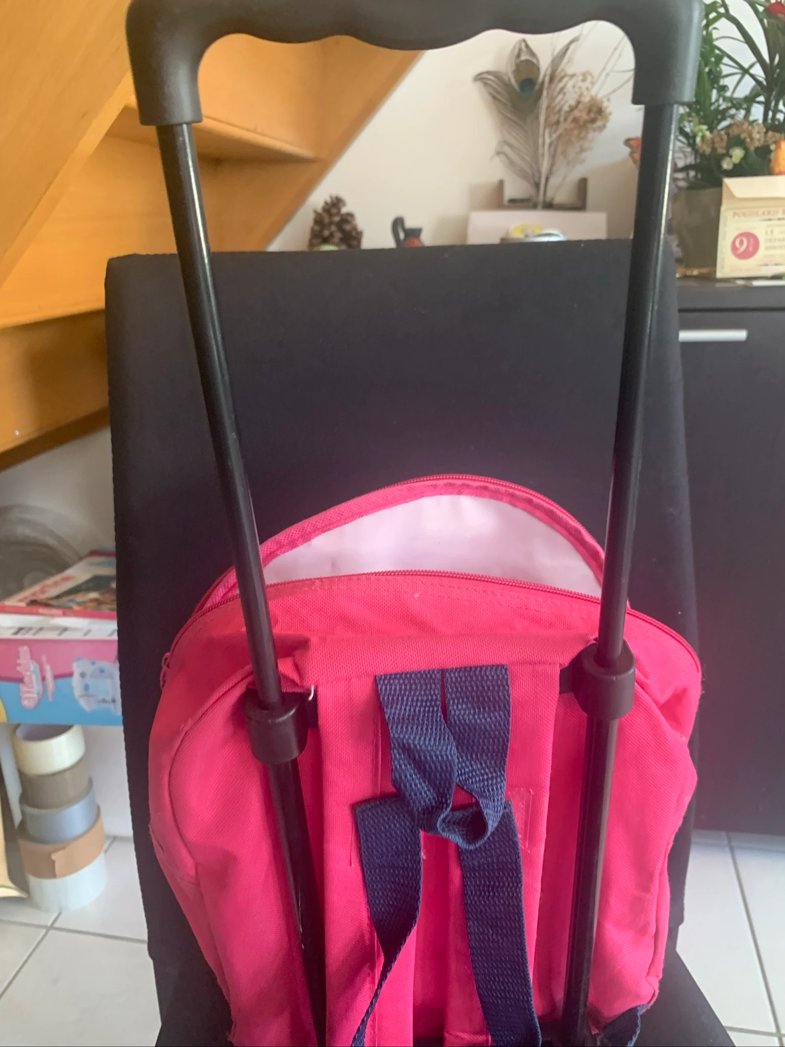 Minnie Mouse School Bag with Wheels – Ideal for Kindergarten – photo 3